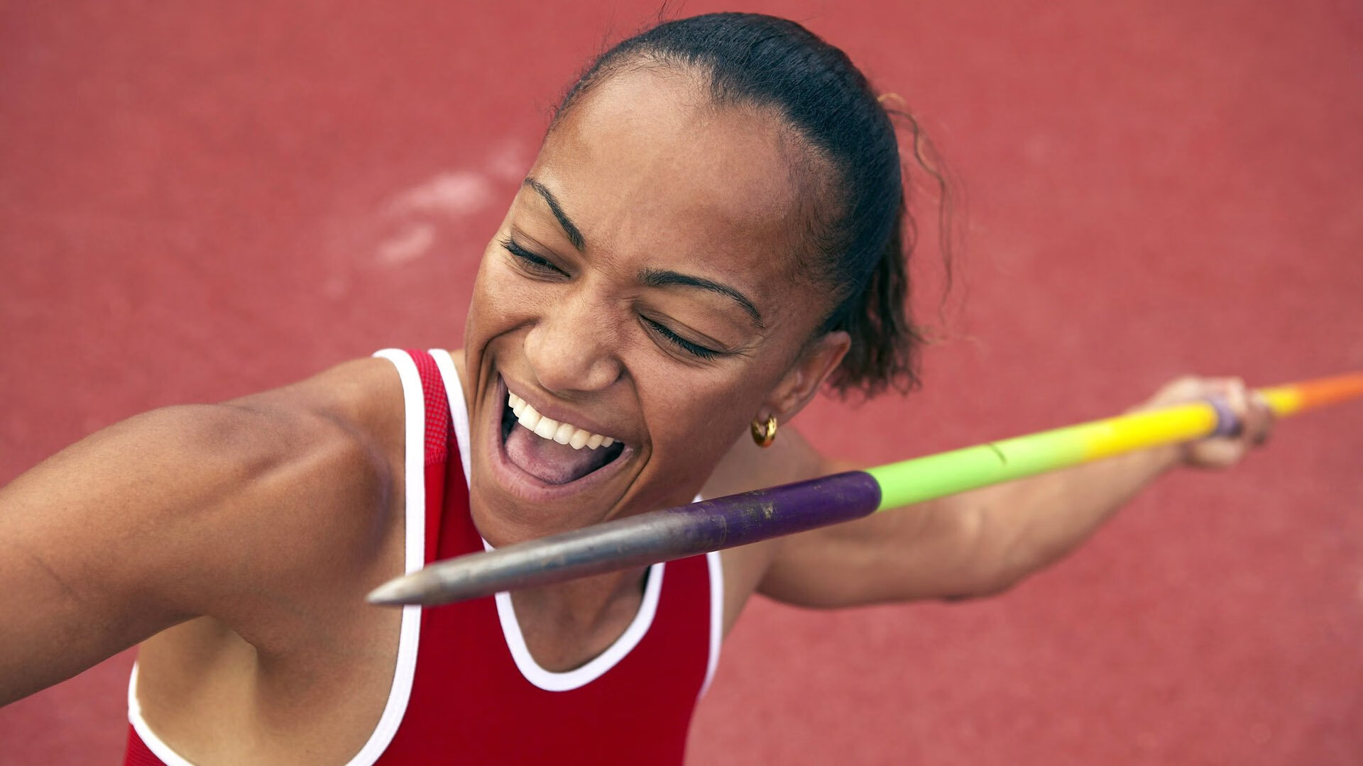 法国队不断突破！，浓眉哥连续五场比赛得分超过险胜赛场气氛高涨